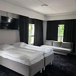 Loviisan Helmi 102 شقة