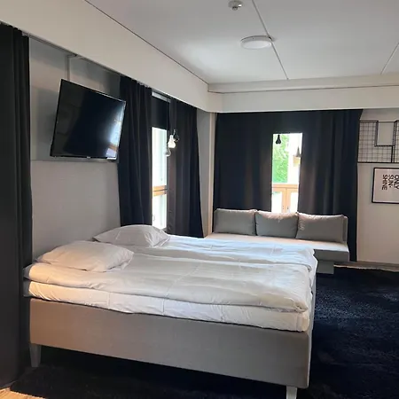 Loviisan Helmi 102 * Lovisa